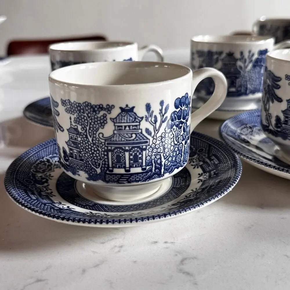 Vintage Churchill Blue Willow Tea Cups Saucers Set of 4 Georgian Shape Flat Eng